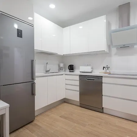 Workfriendly 2br 5 Min Walk To - Wifi *