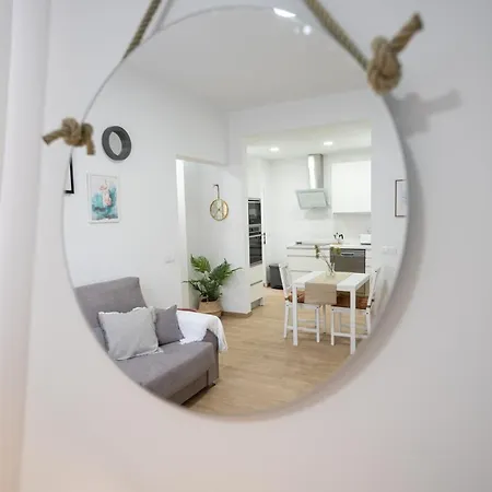 Workfriendly 2br 5 Min Walk To - Wifi Apartment *