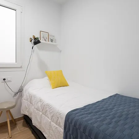 Apartment Workfriendly 2br 5 Min Walk To - Wifi *